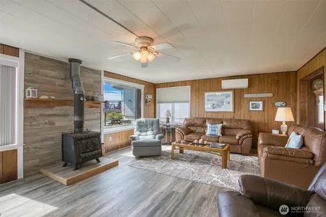 48571 Pacific Avenue Moclips WA 98571