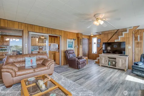 48571 Pacific Avenue Moclips WA 98571