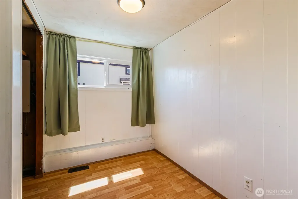 8080 Harborview Blaine WA 98230