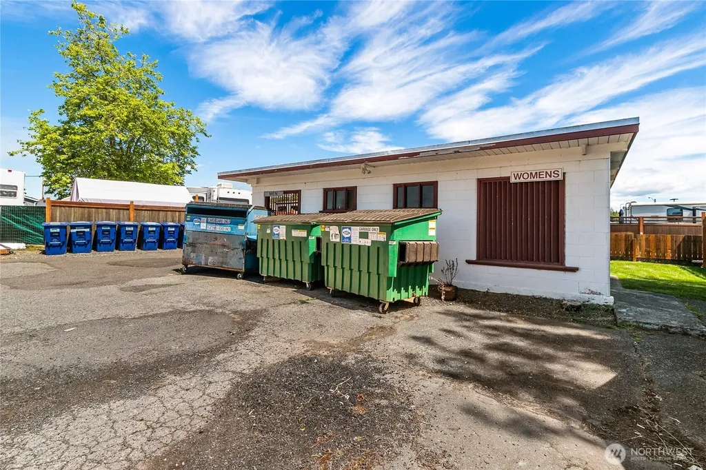 8080 Harborview Blaine WA 98230