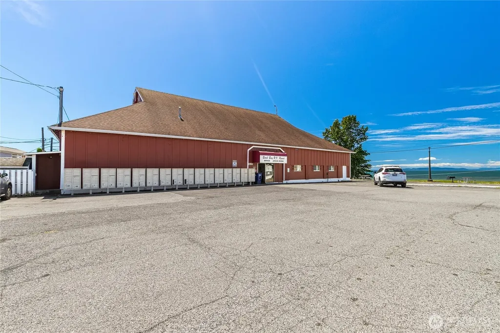 8080 Harborview Blaine WA 98230