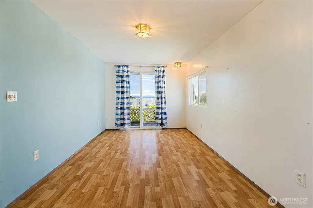 8080 Harborview Blaine WA 98230
