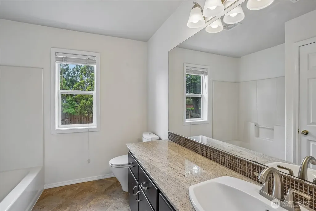 2111 NW Willow Drive Camas WA 98607