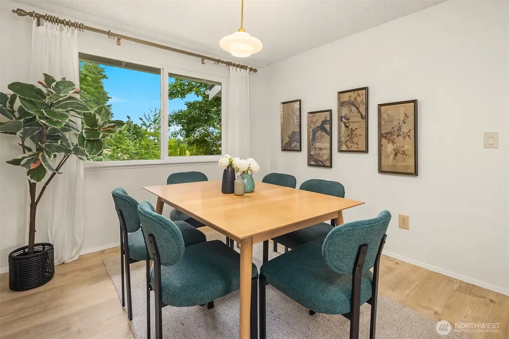 7223 NE 152nd Place Kenmore WA 98028