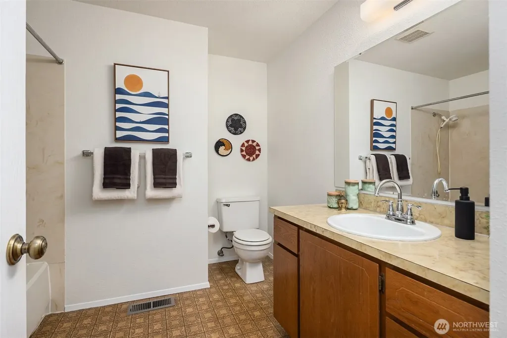 7223 NE 152nd Place Kenmore WA 98028