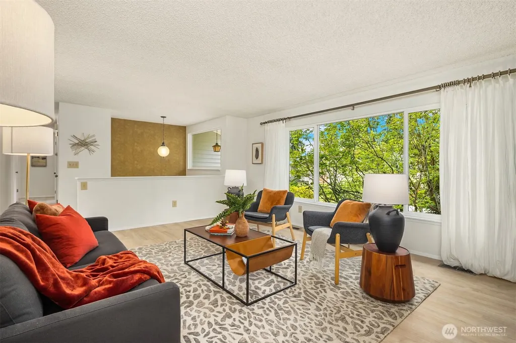 7223 NE 152nd Place Kenmore WA 98028