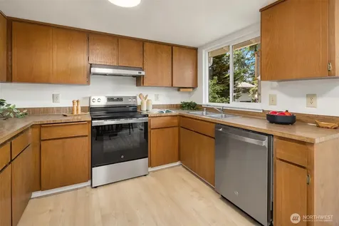 7223 NE 152nd Place Kenmore WA 98028