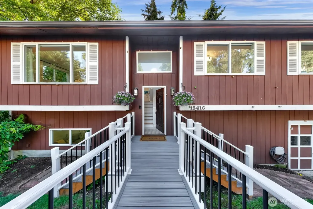 15416 20th Place W Lynnwood WA 98087