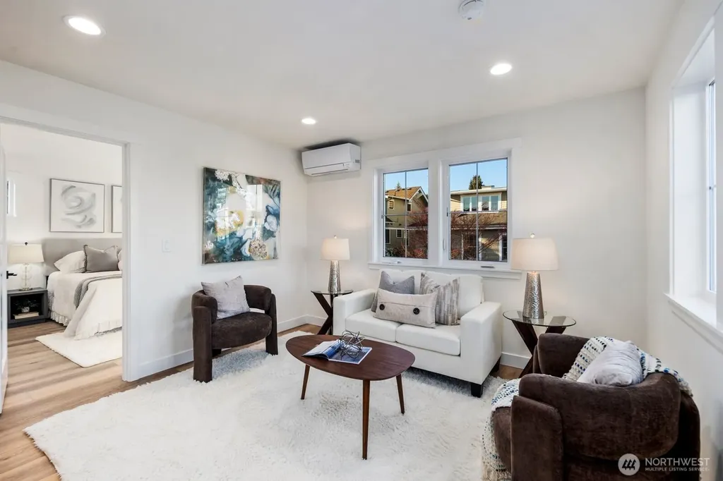 1004 N 48th Street Seattle WA 98103