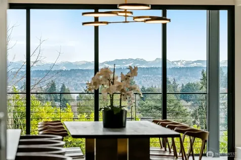 6038 50th Avenue NE Seattle WA 98115