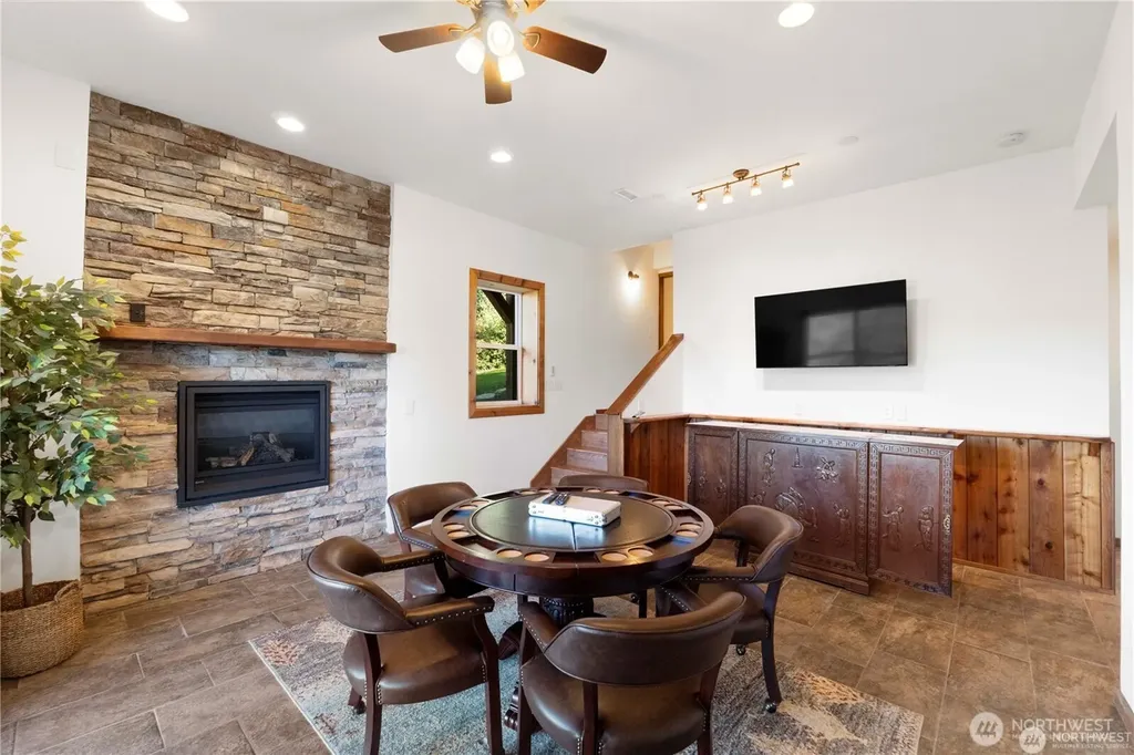 12508 Cole Point Drive Anderson Island WA 98303