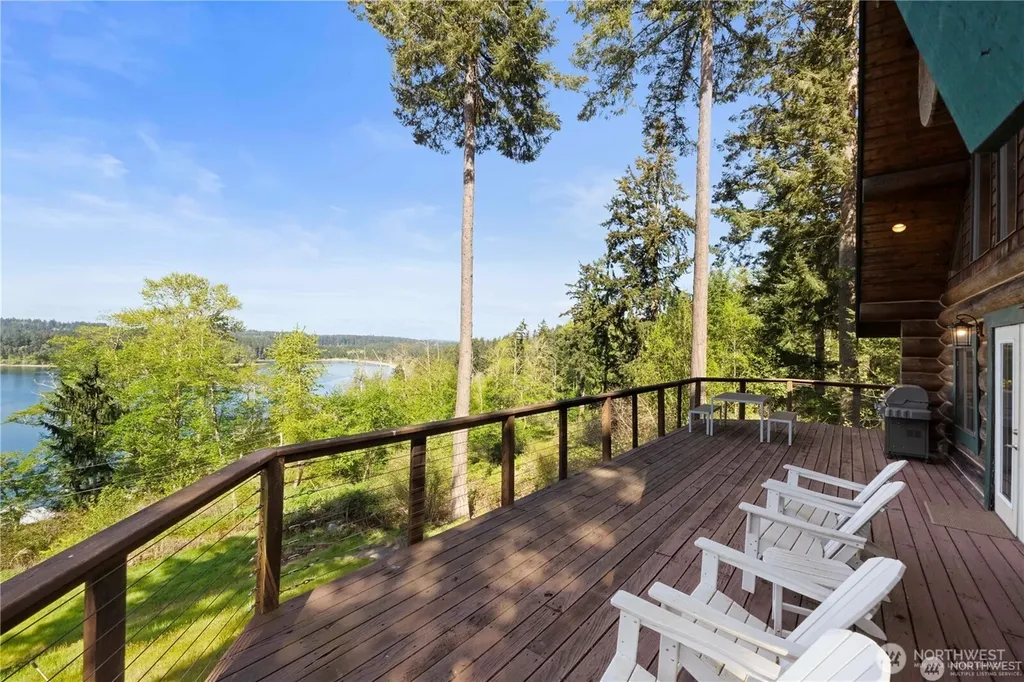 12508 Cole Point Drive Anderson Island WA 98303