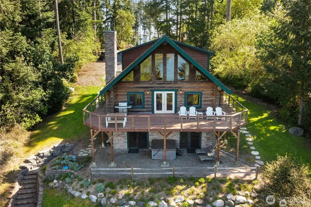 12508 Cole Point Drive Anderson Island WA 98303