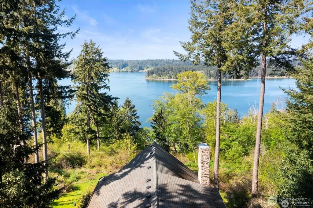 12508 Cole Point Drive Anderson Island WA 98303