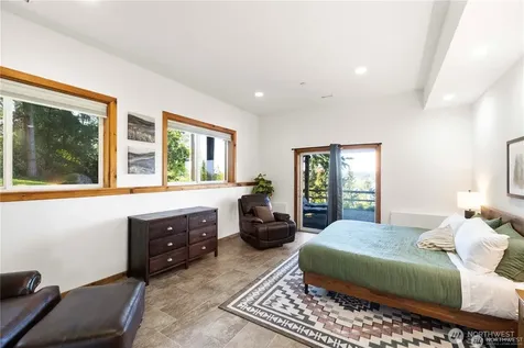 12508 Cole Point Drive Anderson Island WA 98303