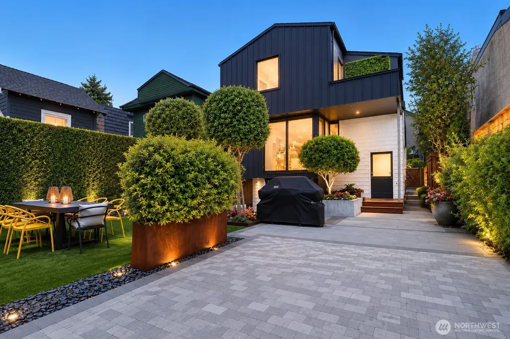 2015 42nd Avenue E Seattle WA 98112