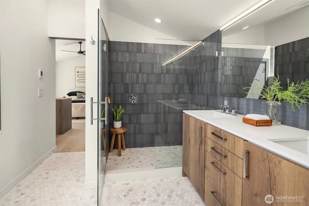 2015 42nd Avenue E Seattle WA 98112
