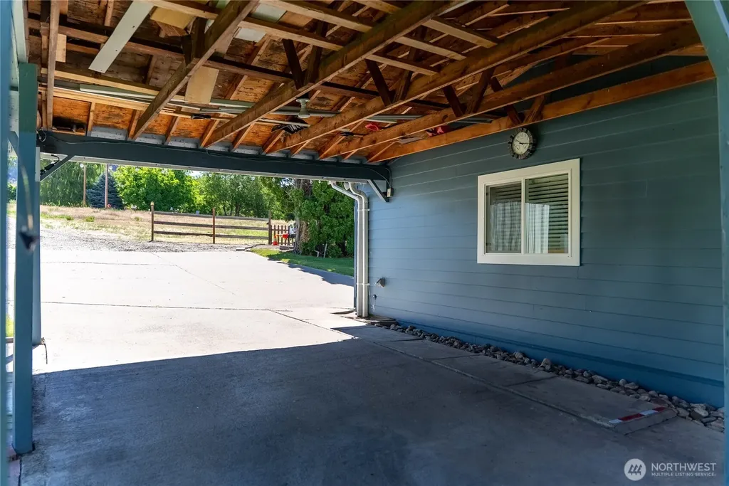 111 Eastlake Road Oroville WA 98844