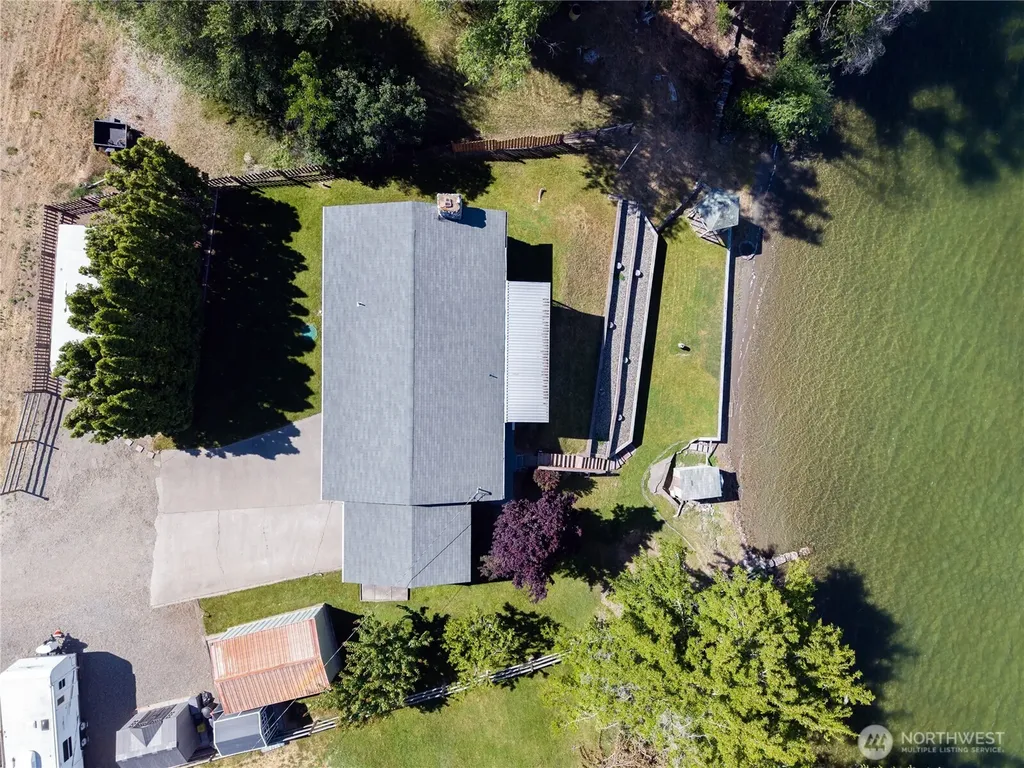 111 Eastlake Road Oroville WA 98844