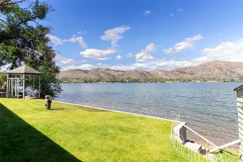 111 Eastlake Road Oroville WA 98844
