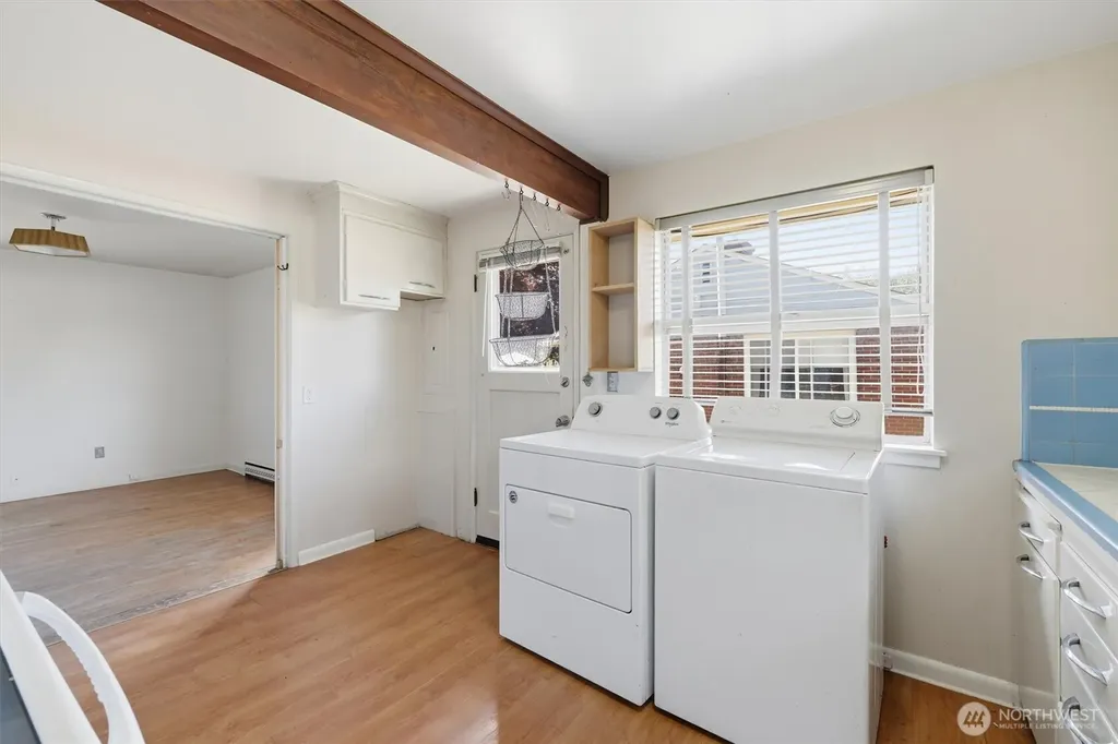 5603 SW Lander Street Seattle WA 98116