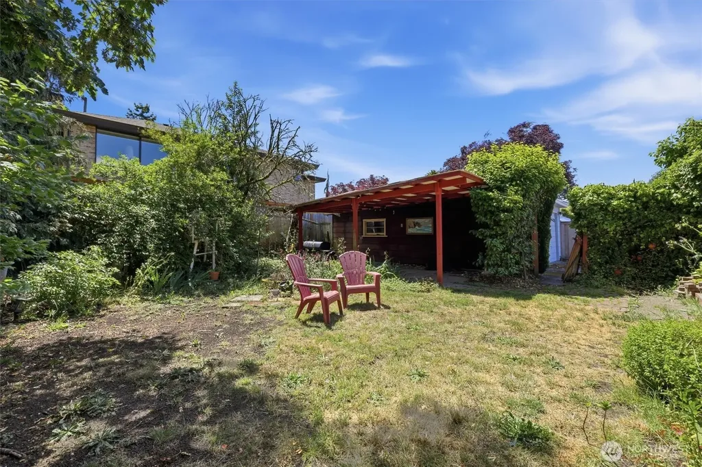 5603 SW Lander Street Seattle WA 98116