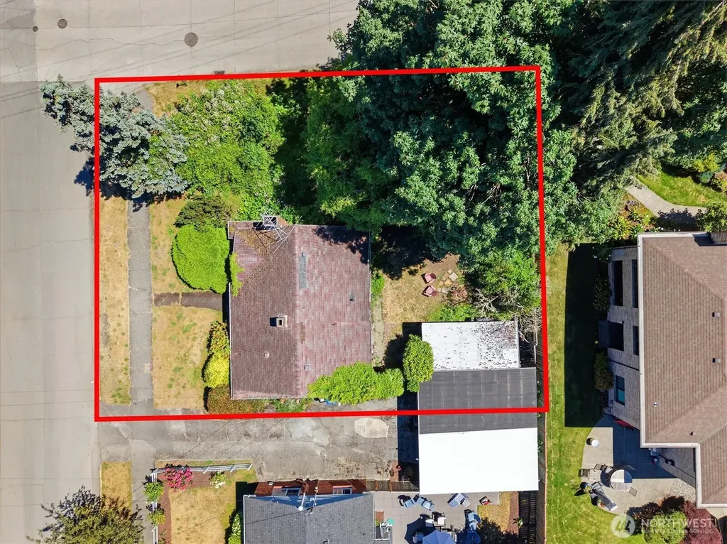 5603 SW Lander Street Seattle WA 98116