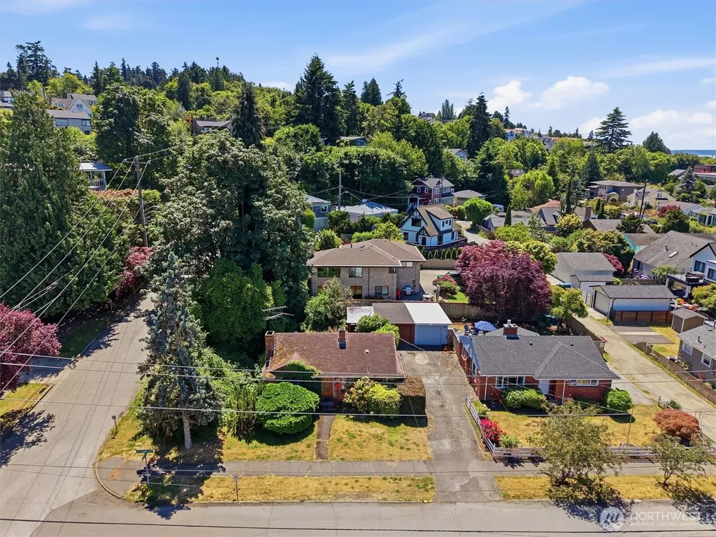 5603 SW Lander Street Seattle WA 98116