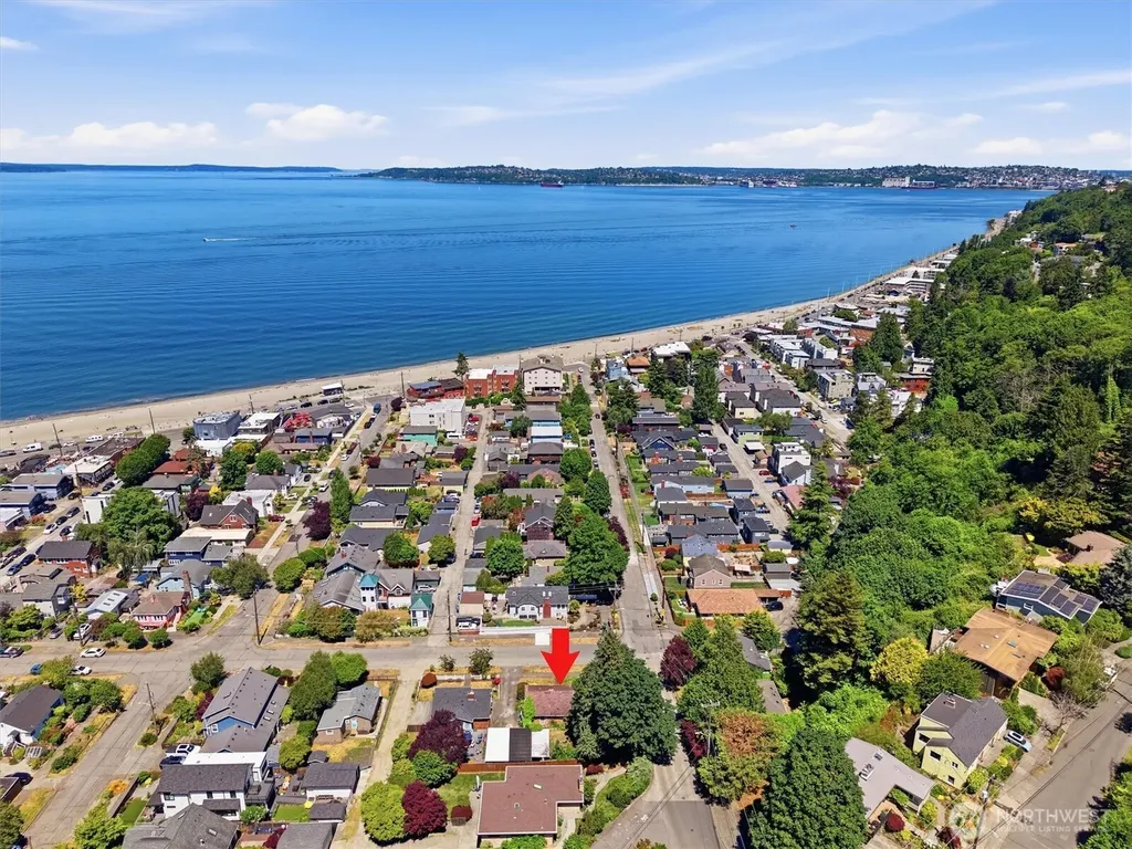 5603 SW Lander Street Seattle WA 98116