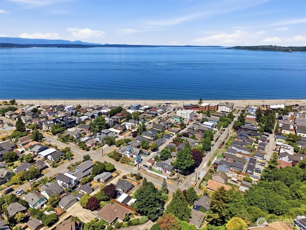 5603 SW Lander Street Seattle WA 98116