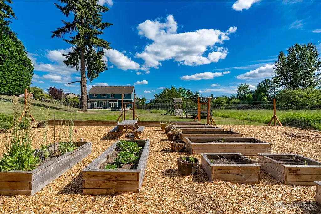 21801 26th Street E Lake Tapps WA 98391