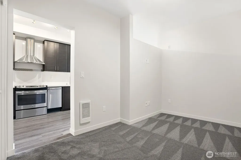 1760 NW 56th Street Seattle WA 98107
