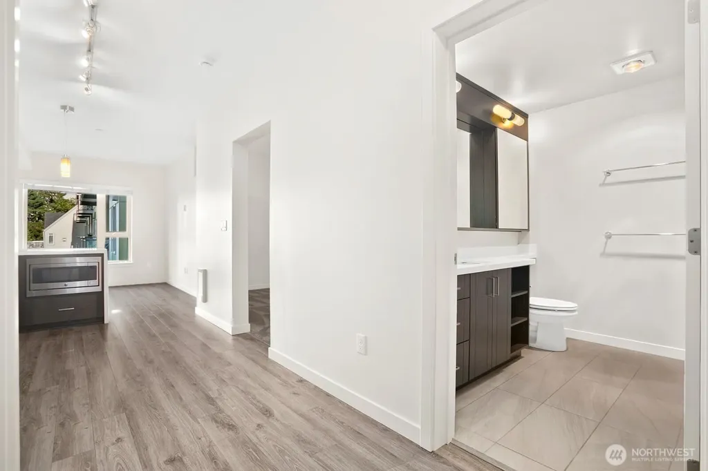 1760 NW 56th Street Seattle WA 98107