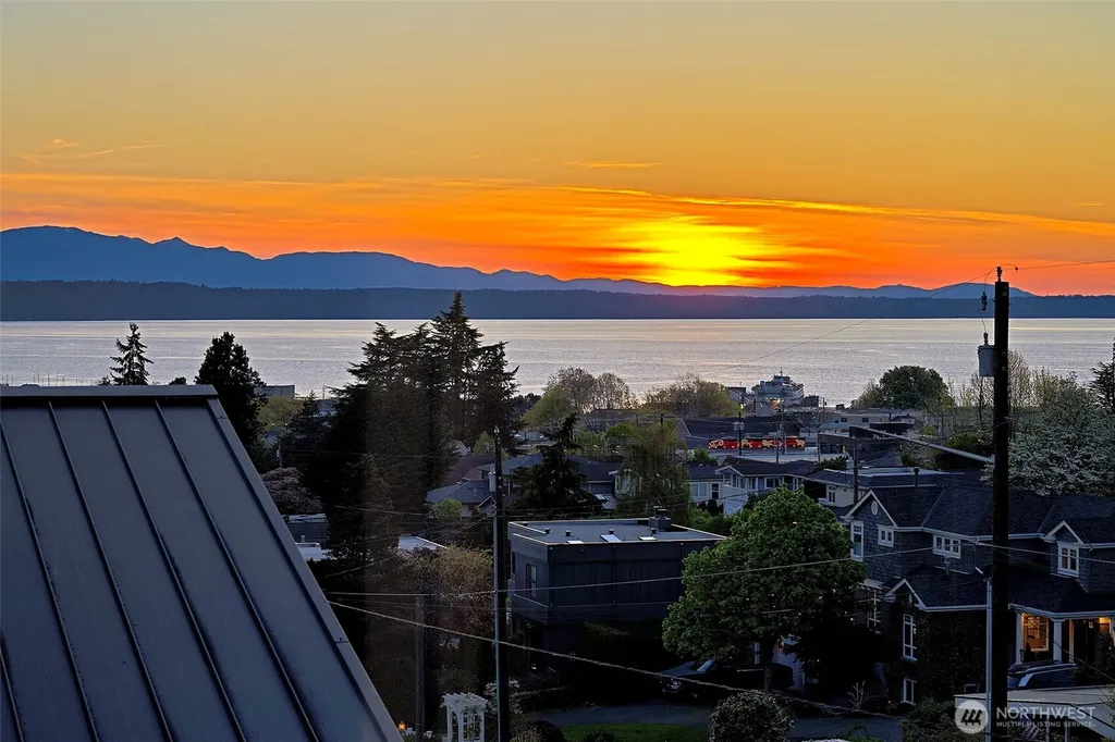 750 Maple Street Edmonds WA 98020