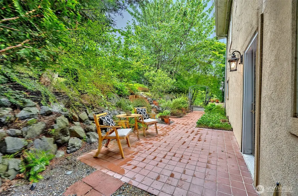 750 Maple Street Edmonds WA 98020