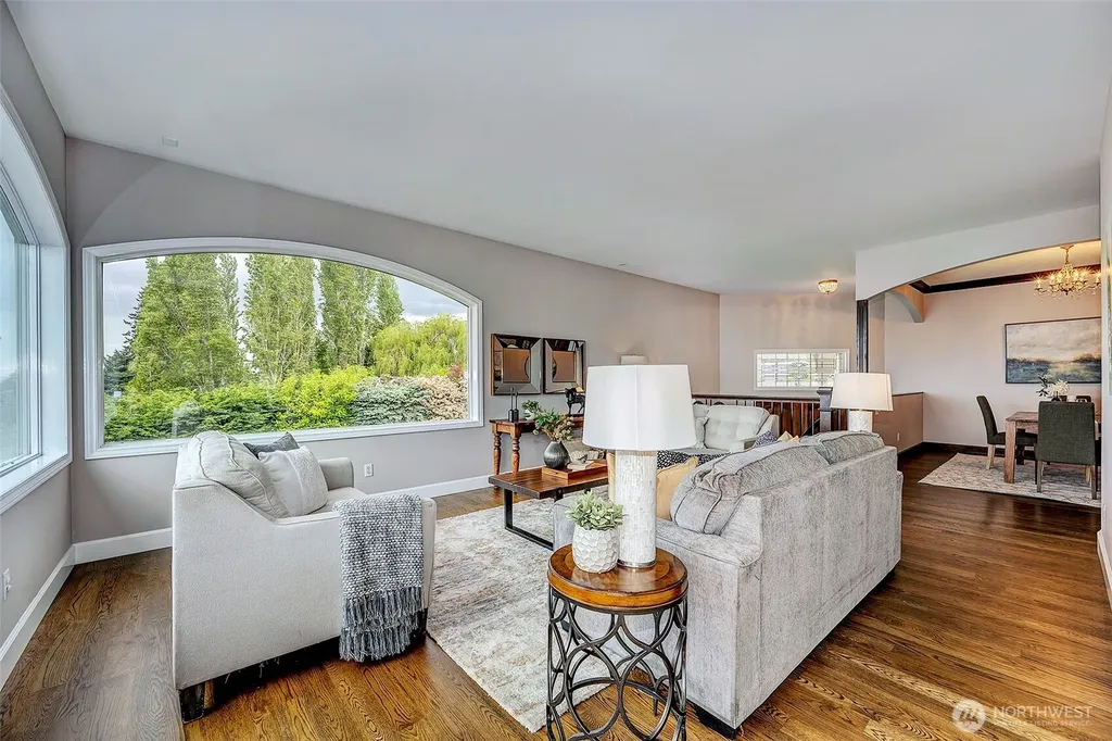 750 Maple Street Edmonds WA 98020