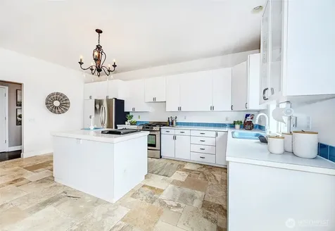 750 Maple Street Edmonds WA 98020
