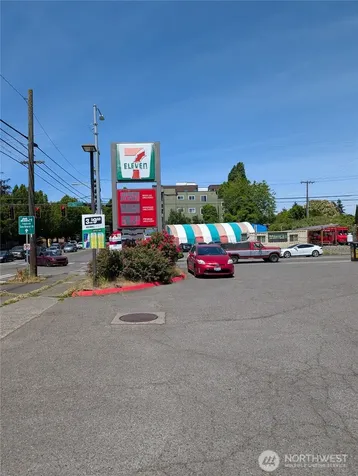 9200 35th Avenue SW Seattle WA 98126
