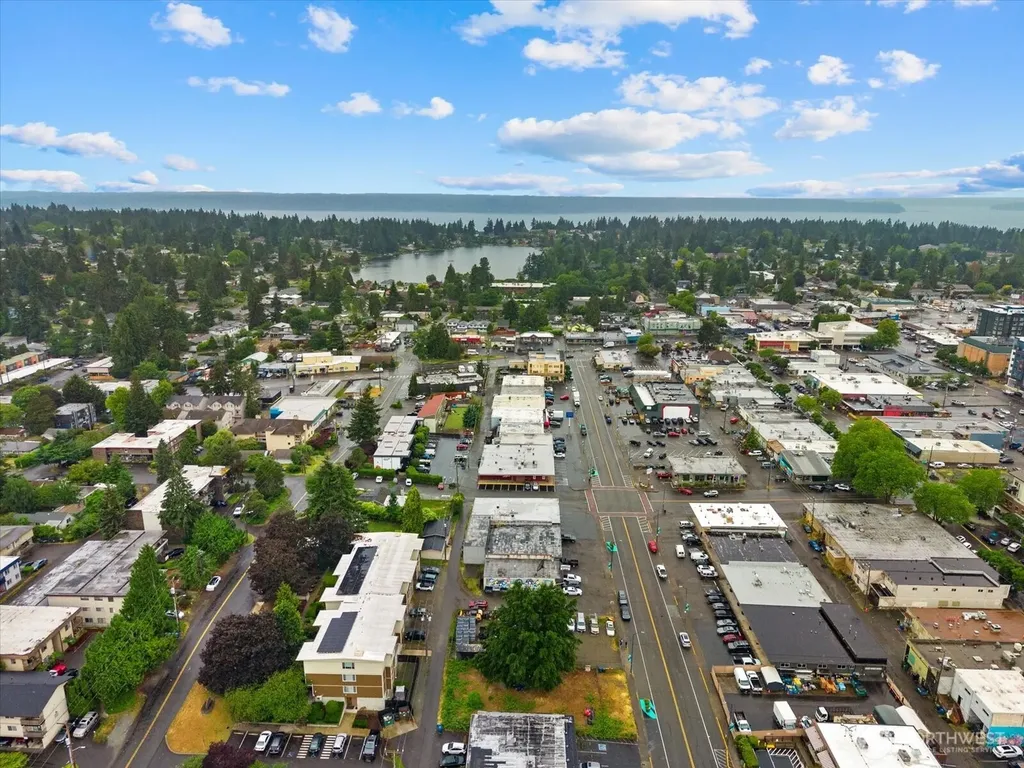 4 SW 153rd Street Burien WA 98166