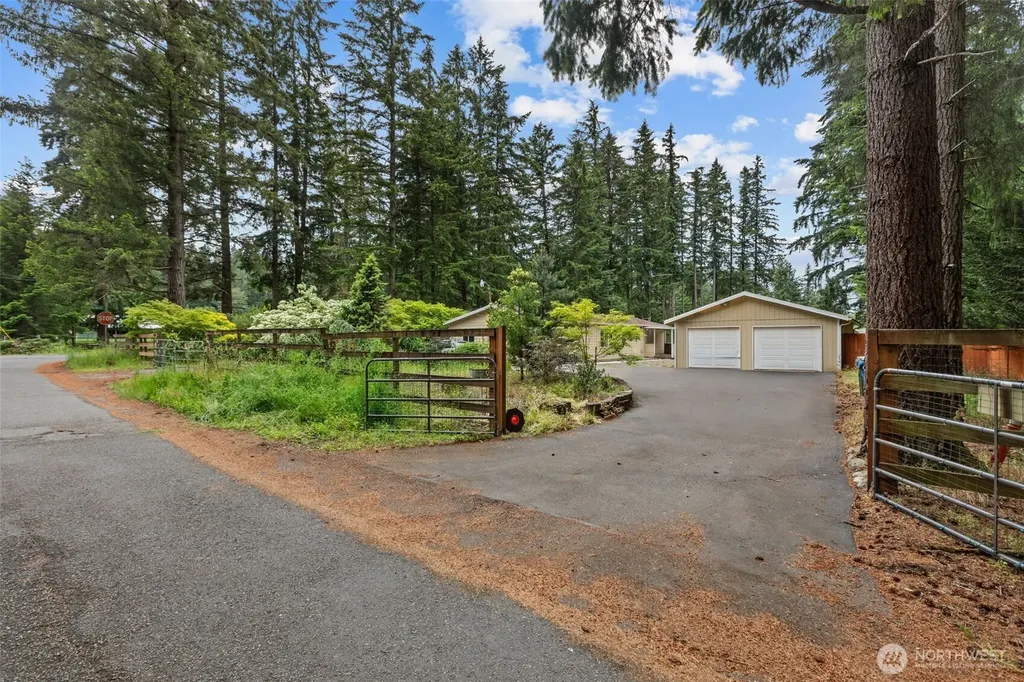 15404 SE 302nd Street Kent WA 98042