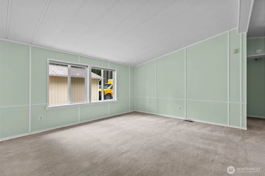 15404 SE 302nd Street Kent WA 98042