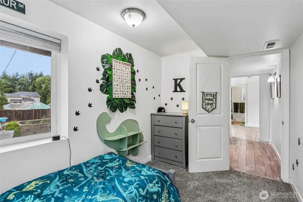 16208 48th Avenue W Edmonds WA 98026