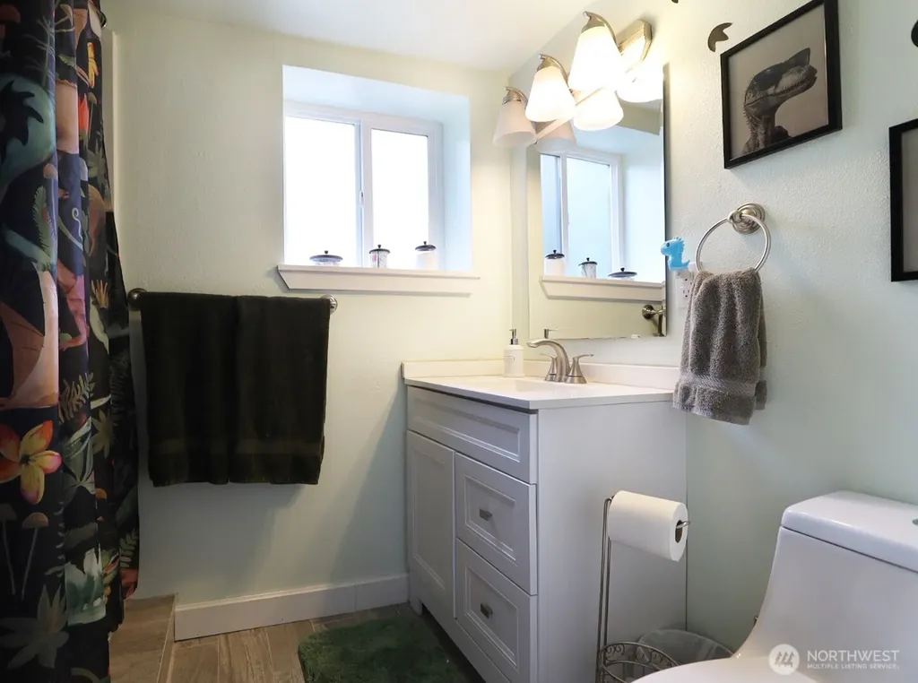 16208 48th Avenue W Edmonds WA 98026