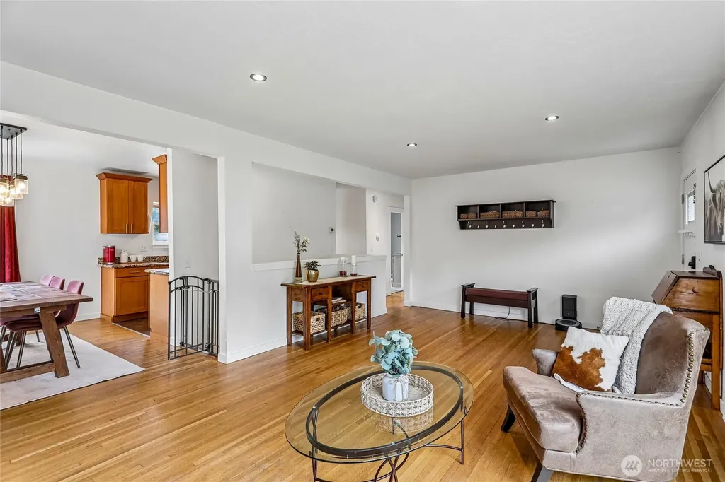 16208 48th Avenue W Edmonds WA 98026