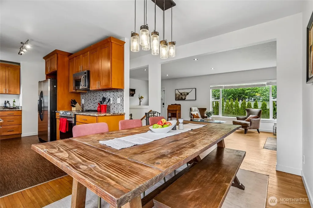 16208 48th Avenue W Edmonds WA 98026