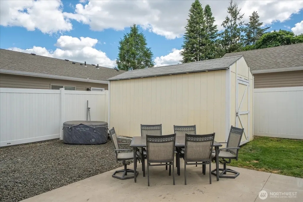 517 S Felts Road Spokane Valley WA 99206