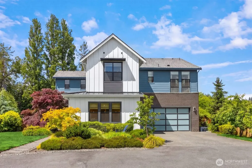 8701 NE Winslow Grove Court Bainbridge Island WA 98110