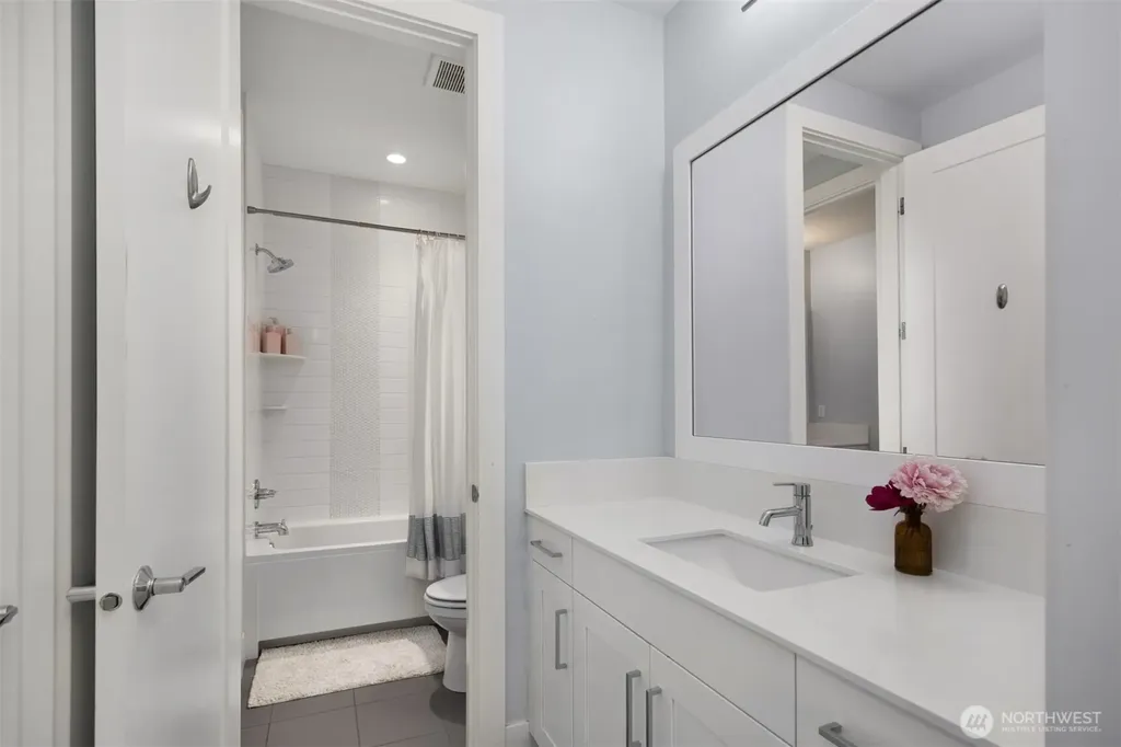 8701 NE Winslow Grove Court Bainbridge Island WA 98110