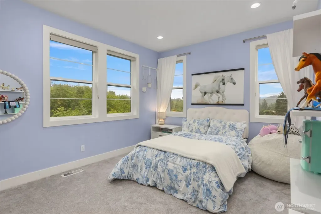 8701 NE Winslow Grove Court Bainbridge Island WA 98110