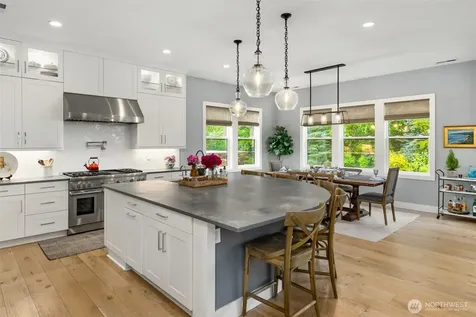 8701 NE Winslow Grove Court Bainbridge Island WA 98110